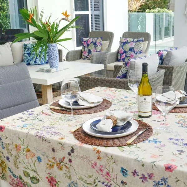 Stain Resistant Tablecloth – Posie Round 150cm